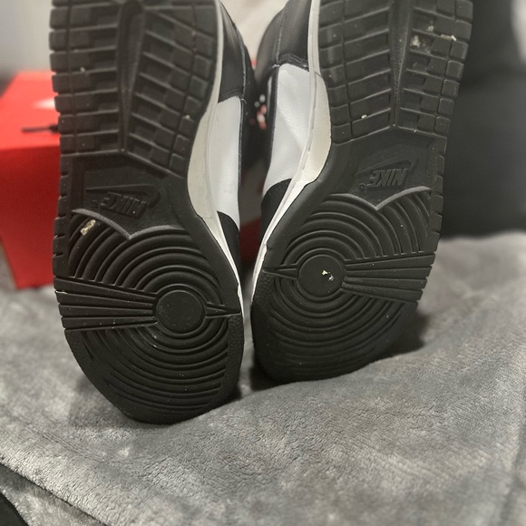 Nike Dunks - Picture 4 of 6